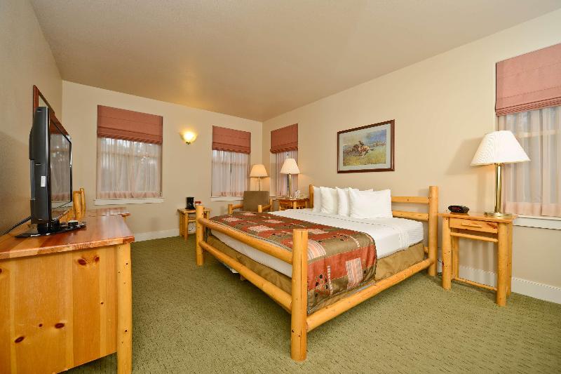 Best Western Plus Plaza Hotel image