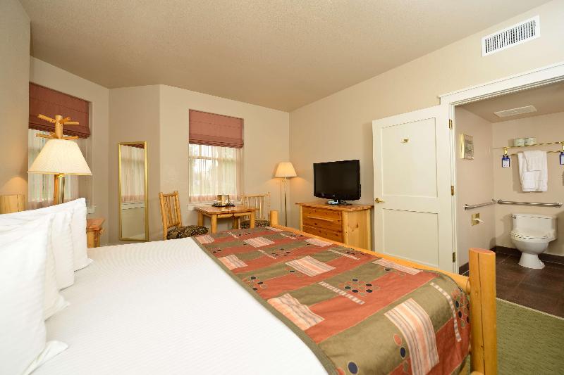Best Western Plus Plaza Hotel image