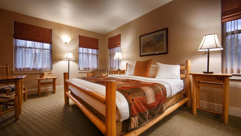 Best Western Plus Plaza Hotel image