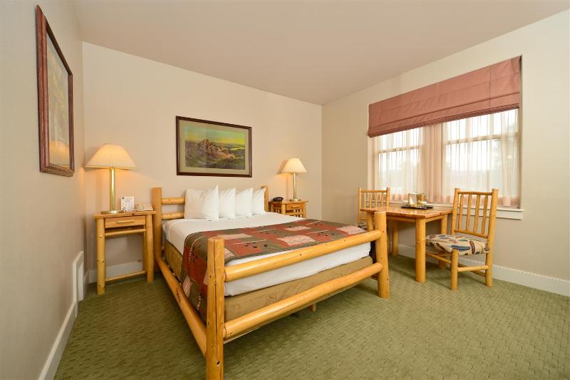 Best Western Plus Plaza Hotel image