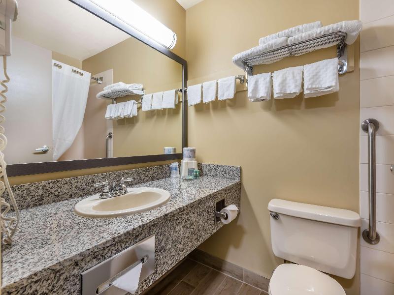 Best Western Strathmore Inn image