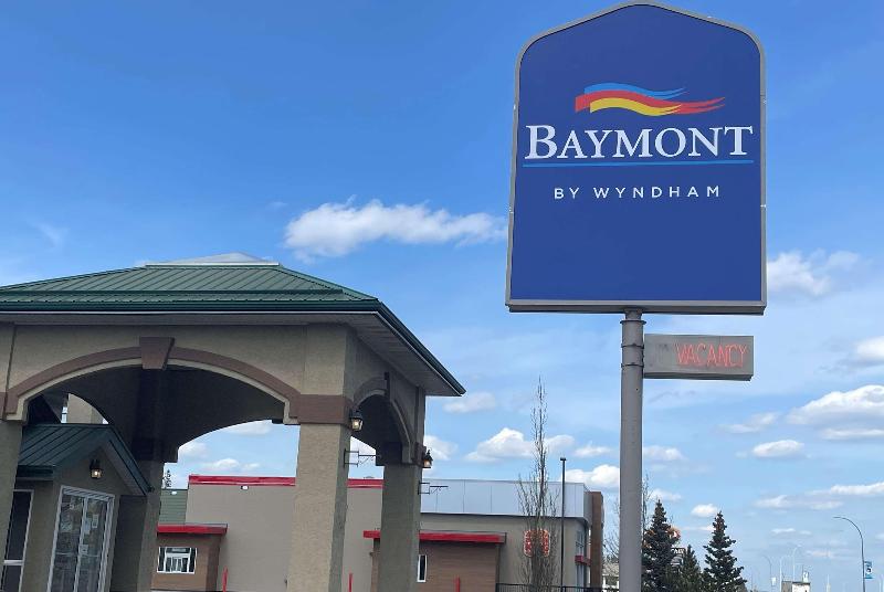 Baymont by Wyndham Hinton image