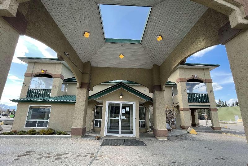 Baymont by Wyndham Hinton image