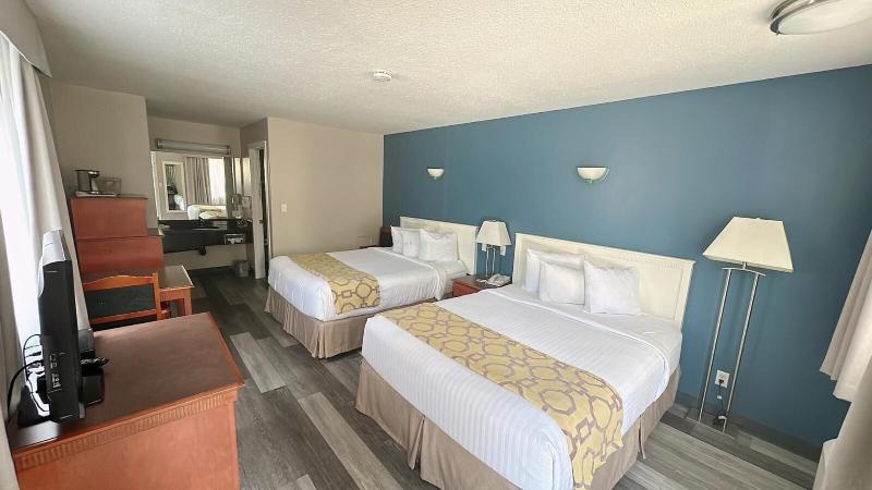 Baymont by Wyndham Hinton image