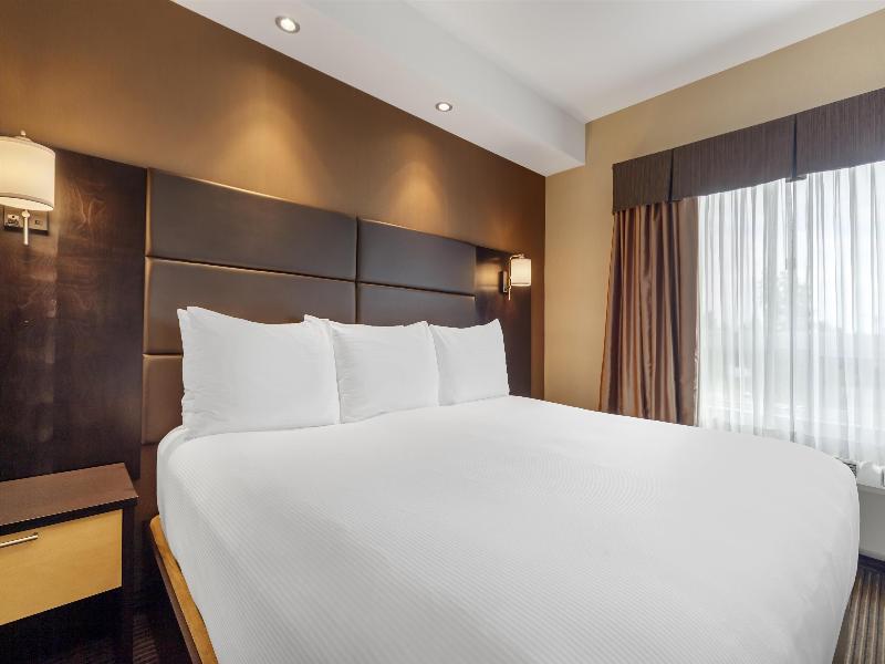 Best Western Cold Lake Inn image