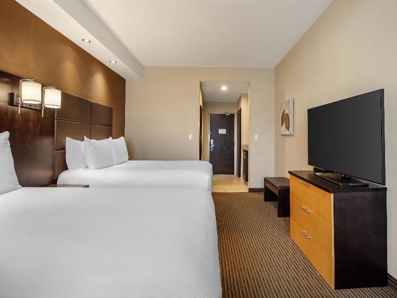 Best Western Cold Lake Inn image