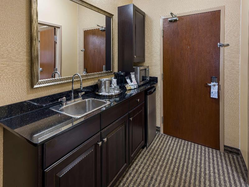 Best Western Sunrise Inn & Suites image