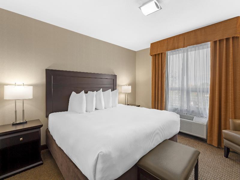 Best Western Bonnyville Inn & Suites image