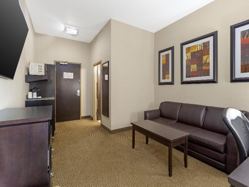 Best Western Bonnyville Inn & Suites image