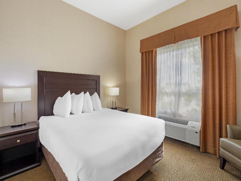 Best Western Bonnyville Inn & Suites image