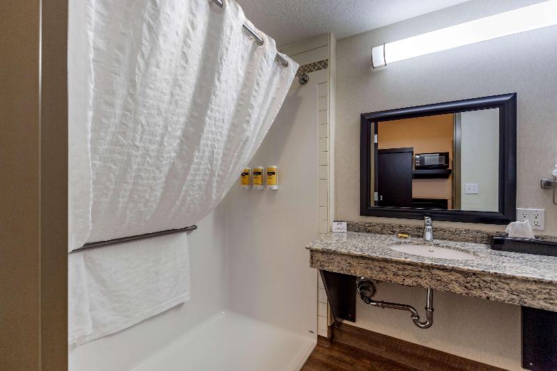 Best Western Plus The Inn at St. Albert Best Western Plus The Inn at St. Albert