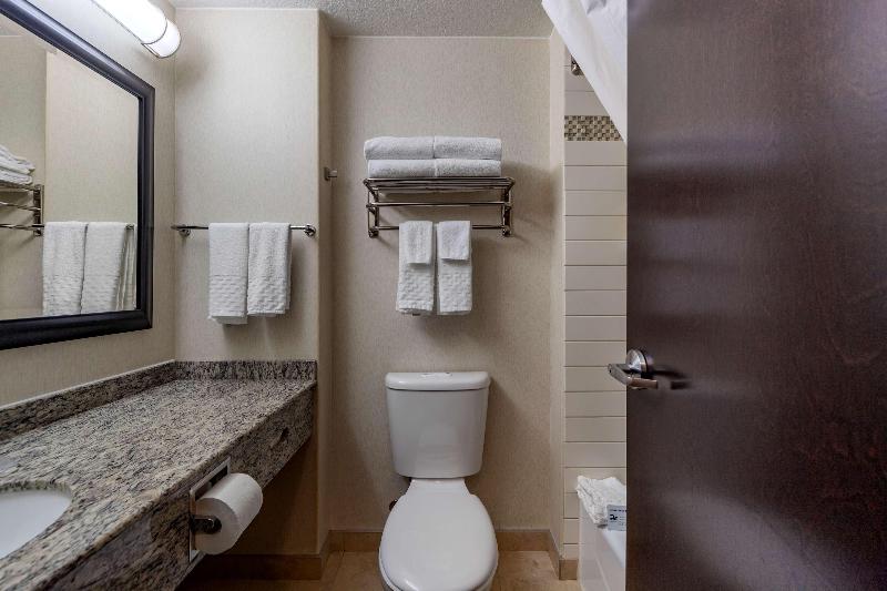 Best Western Plus The Inn at St. Albert Best Western Plus The Inn at St. Albert