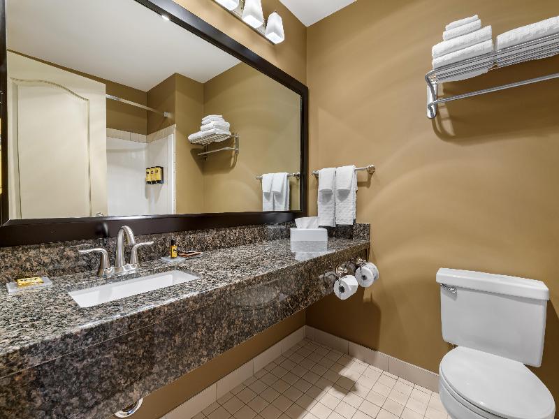 Best Western Plus Baker Street Inn image