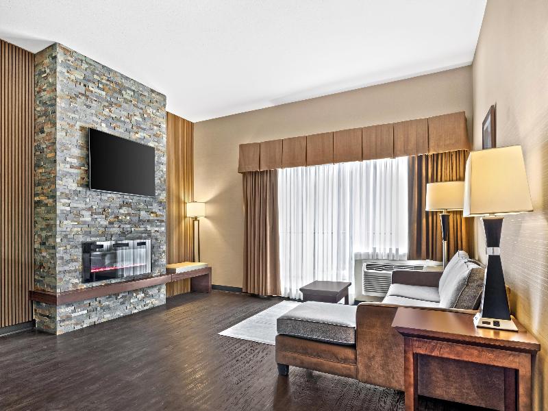 Best Western Plus Mission City Lodge image