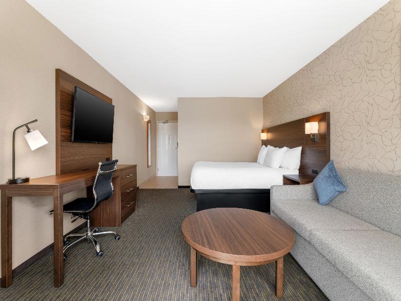 Best Western Plus Mission City Lodge image