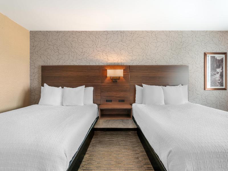 Best Western Plus Mission City Lodge image