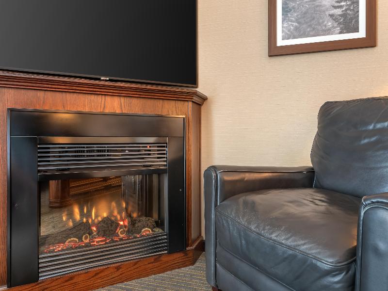 Best Western Plus Mission City Lodge image