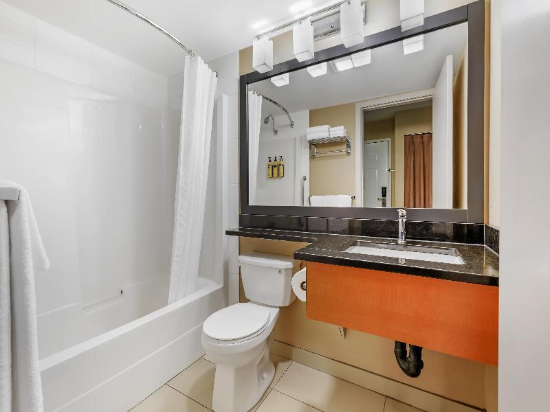 Best Western Plus Mission City Lodge image