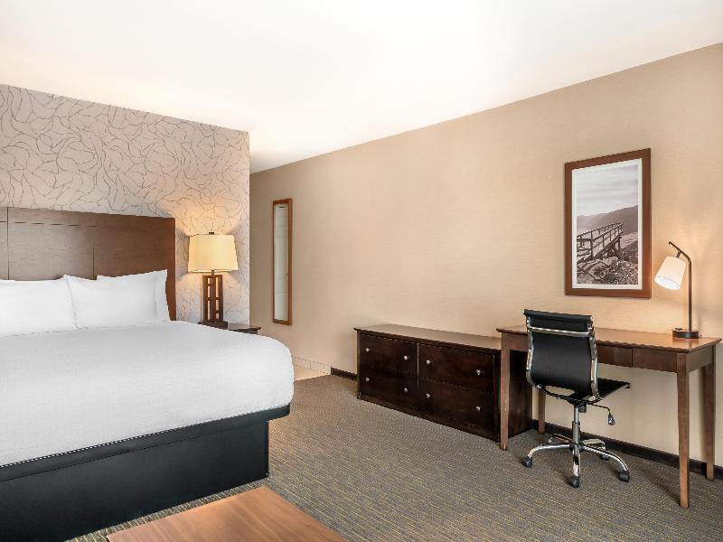 Best Western Plus Mission City Lodge image