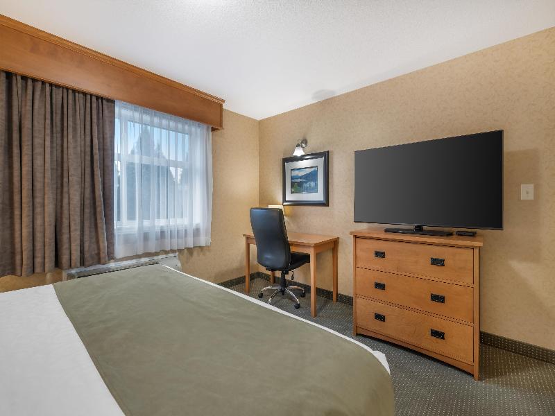 Best Western Sicamous Inn image