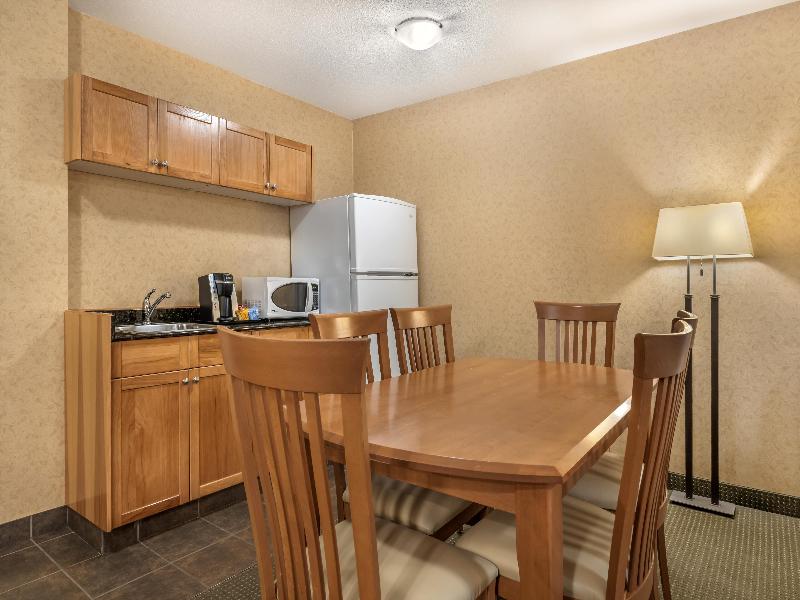 Best Western Sicamous Inn image