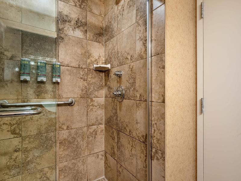 Best Western Sicamous Inn image