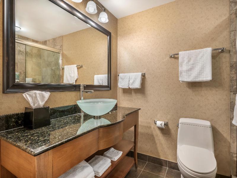 Best Western Sicamous Inn image