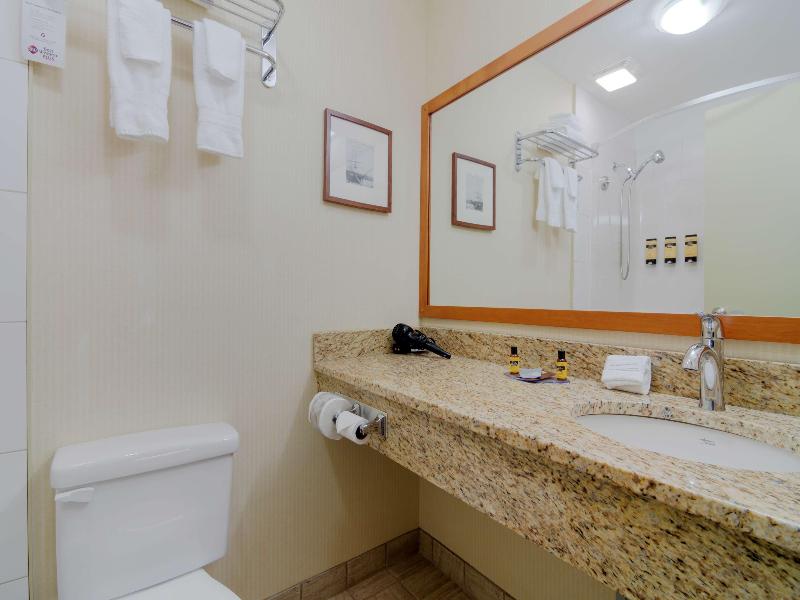 Best Western Plus Chemainus Inn image