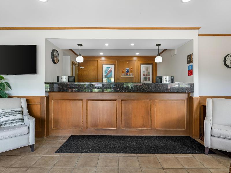 SureStay Plus by Best Western Salmon Arm image