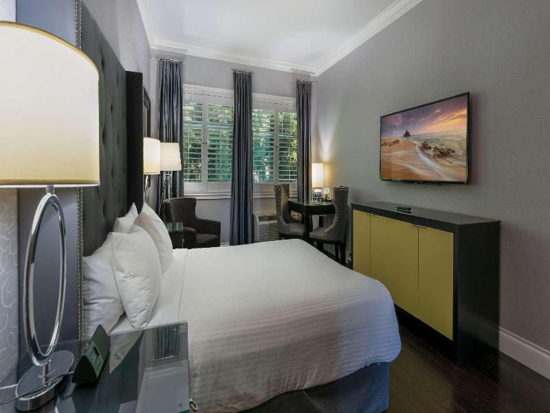 Prestige Oceanfront Resort image