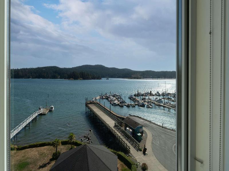 Prestige Oceanfront Resort image