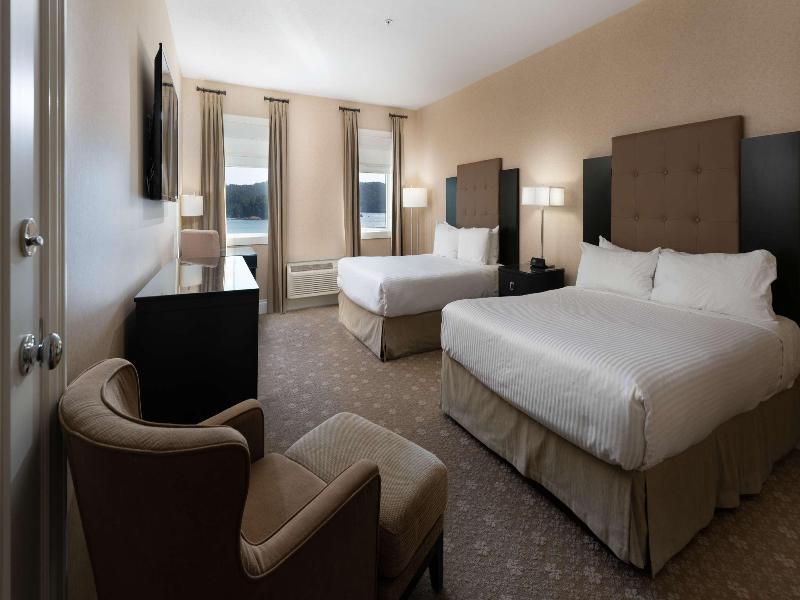 Prestige Oceanfront Resort image