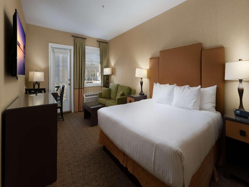 Prestige Oceanfront Resort image