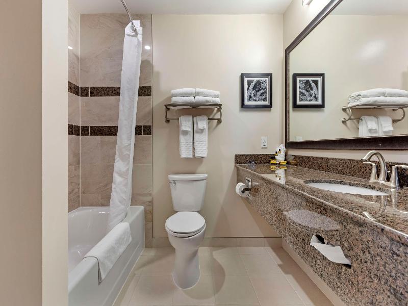 Best Western Plus Cobourg Inn & Convention Centre image