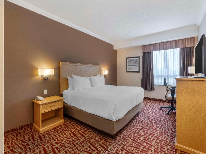 Best Western Plus Cobourg Inn & Convention Centre image