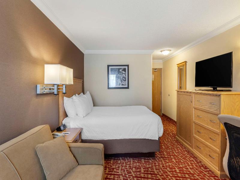 Best Western Plus Cobourg Inn & Convention Centre image