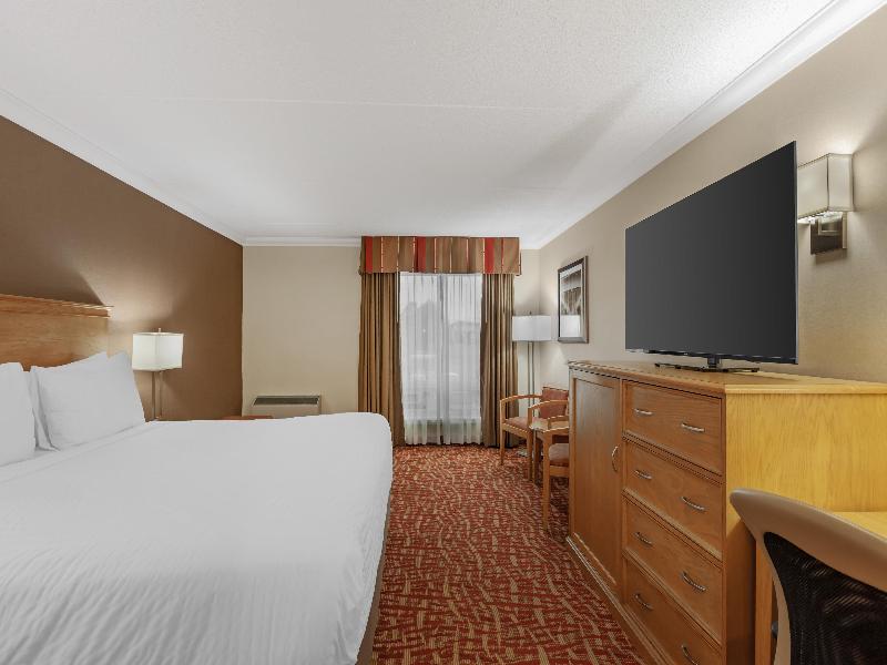 Best Western Plus Cobourg Inn & Convention Centre image