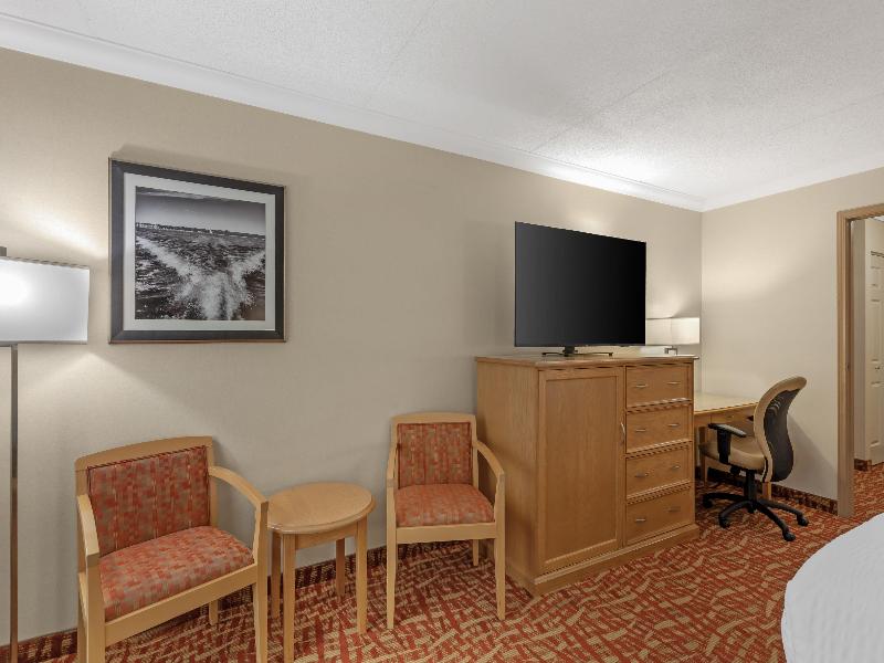 Best Western Plus Cobourg Inn & Convention Centre image