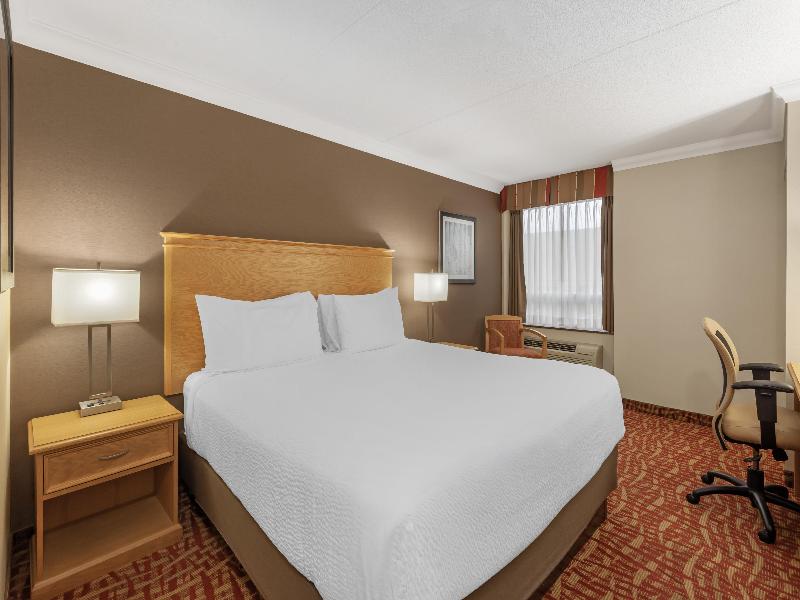 Best Western Plus Cobourg Inn & Convention Centre image