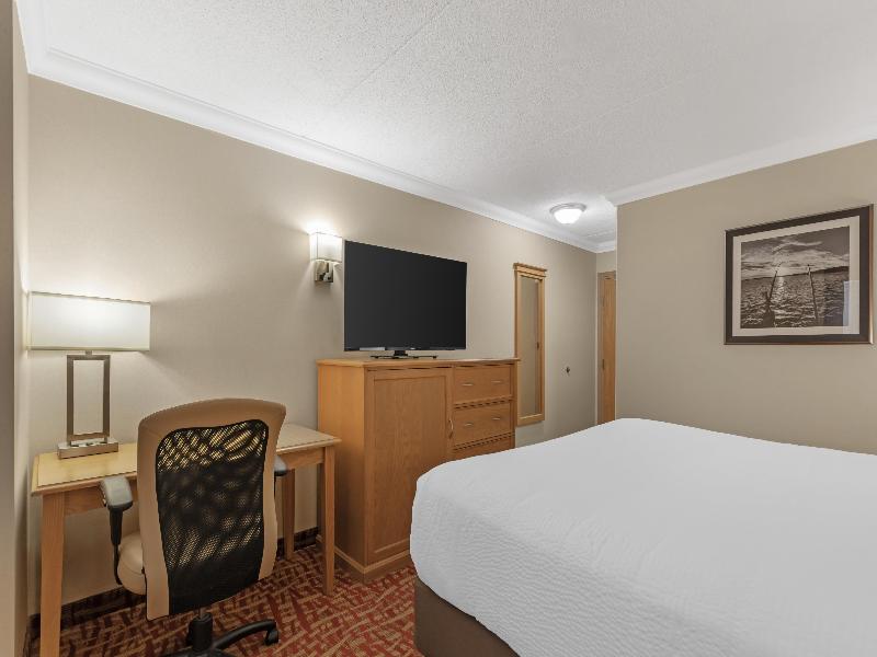 Best Western Plus Cobourg Inn & Convention Centre image