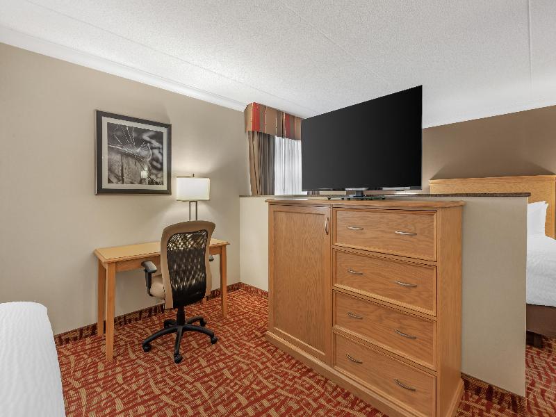 Best Western Plus Cobourg Inn & Convention Centre image