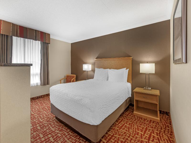 Best Western Plus Cobourg Inn & Convention Centre image