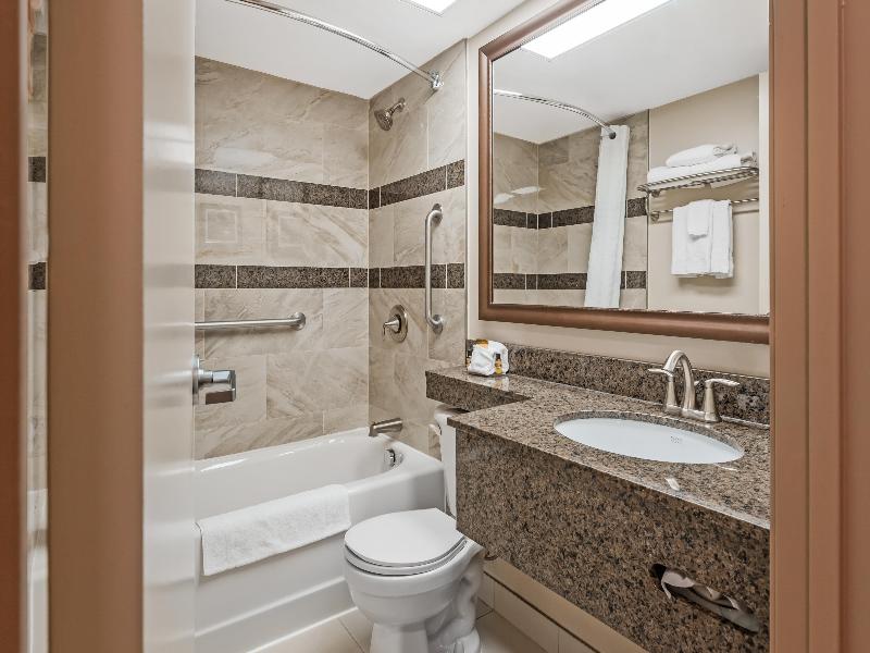 Best Western Plus Cobourg Inn & Convention Centre image