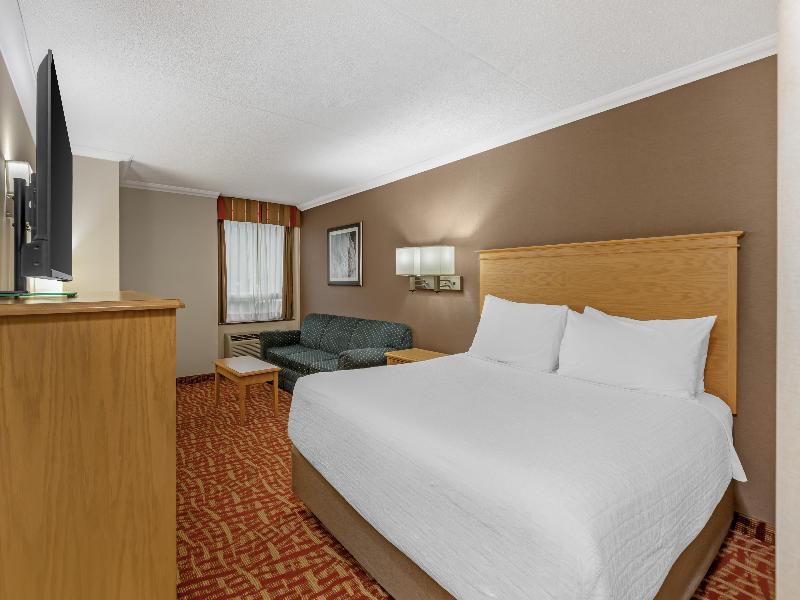 Best Western Plus Cobourg Inn & Convention Centre image