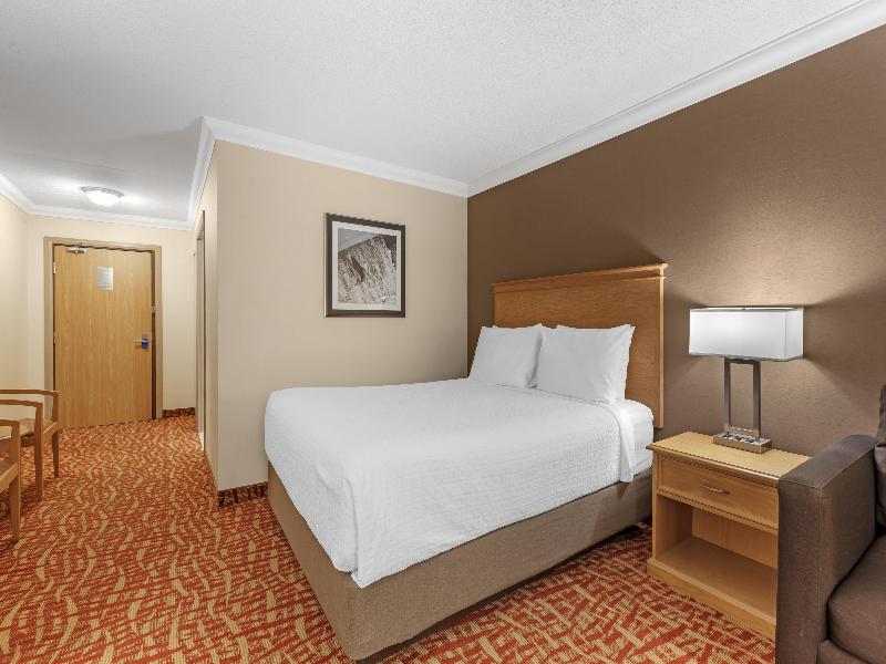 Best Western Plus Cobourg Inn & Convention Centre image