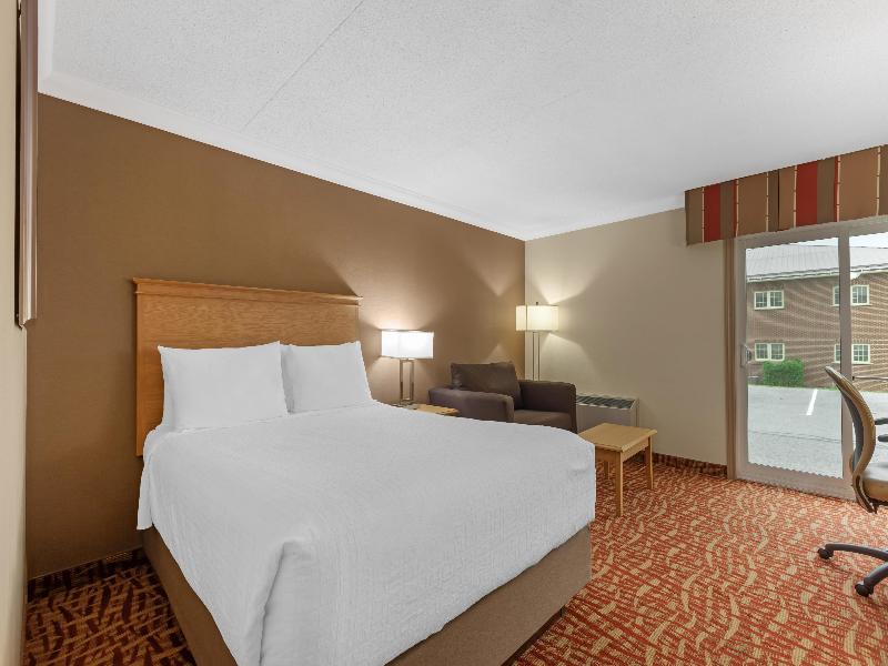 Best Western Plus Cobourg Inn & Convention Centre image