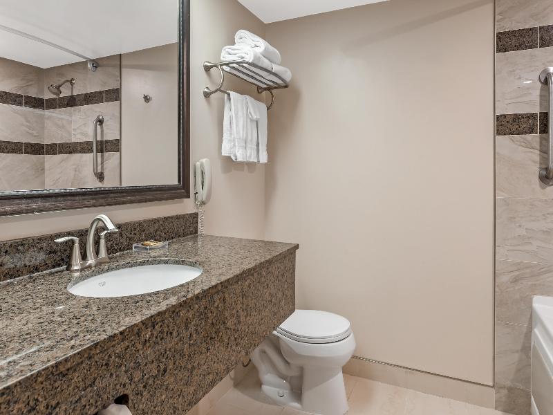 Best Western Plus Cobourg Inn & Convention Centre image