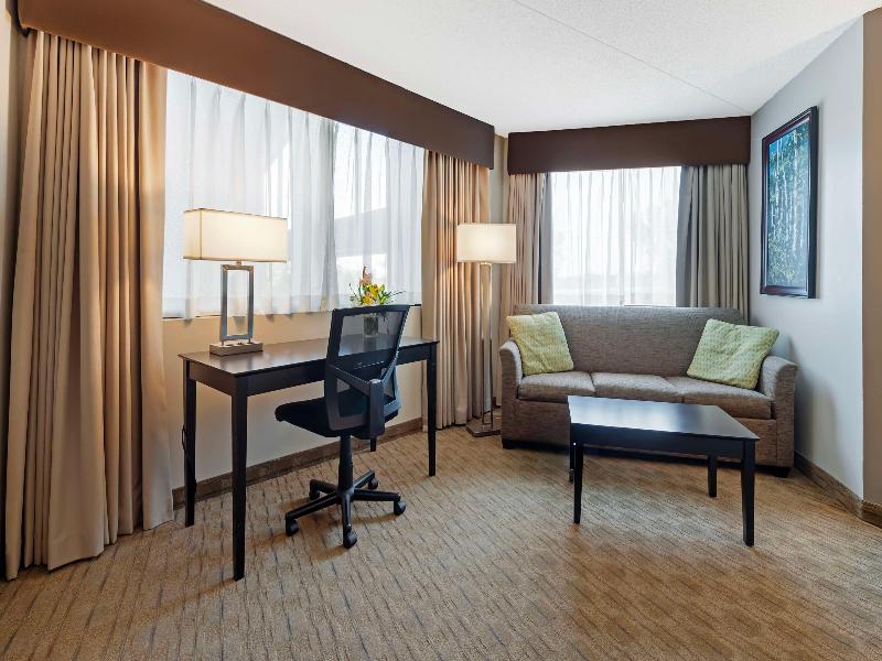 Best Western Pembroke Inn & Conference Centre image