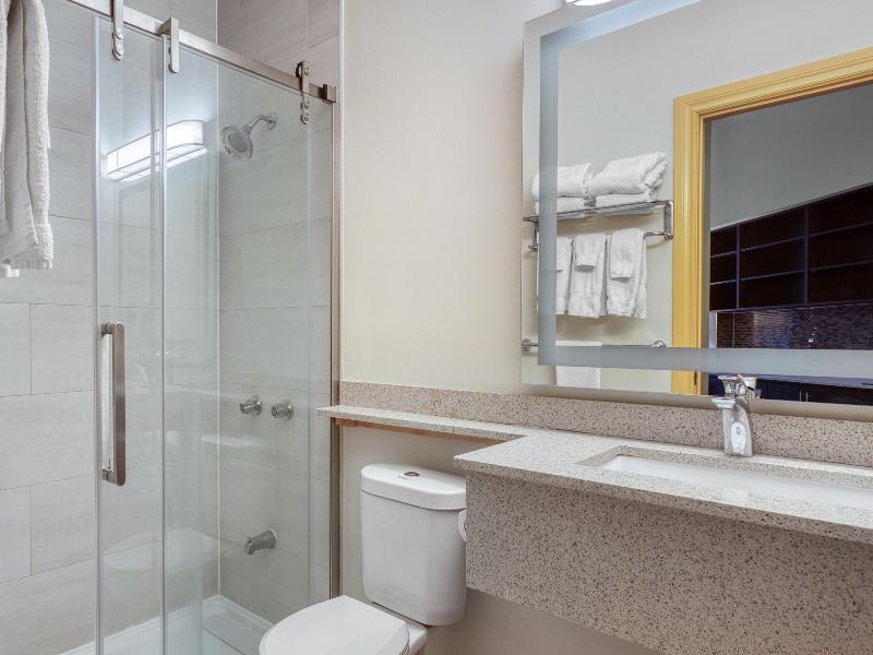 SureStay Plus by Best Western Kincardine image