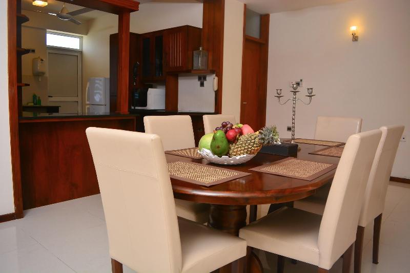 Unique Towers Luxury Boutique Suites image